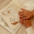 0029873_activiteitenboekje-beige-newborn-naturals.webp