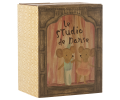 COLOURBOX68267947.png