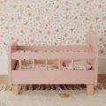 0030040_houten-poppenbedje-met-kussen-deken-en-hoeslaken.webp