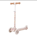 Screenshot 2026-07-17 at 09-22-06 Stylischer Kinderroller weiß – verstellbarer Lenker &amp; fester Halt Little Dutch.png