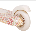 Screenshot 2026-07-17 at 09-21-38 Stylischer Kinderroller weiß – verstellbarer Lenker &amp; fester Halt Little Dutch.png