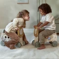 0035307_ride-on-lion-yellow-ld7481-10-kopie-shopify-square.webp